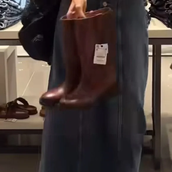 ZARA WIDE SHAFT 100% LEATHER ANKLE BOOTS - Picture 13 of 15